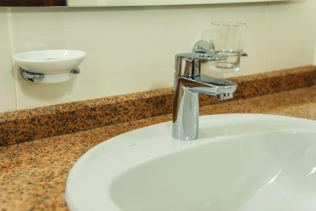 Promenade Park Hotel Chimkent Chambre photo