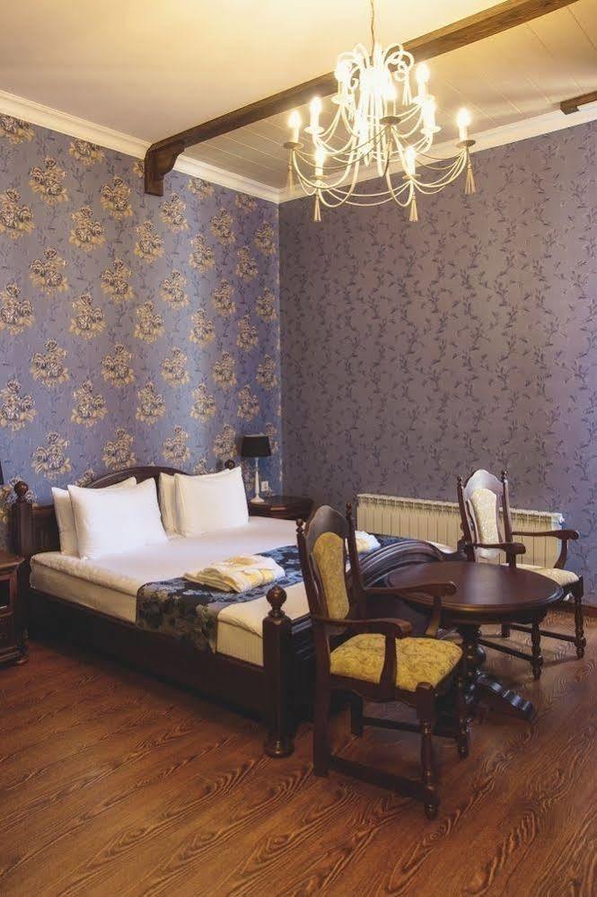 Promenade Park Hotel Chimkent Extérieur photo